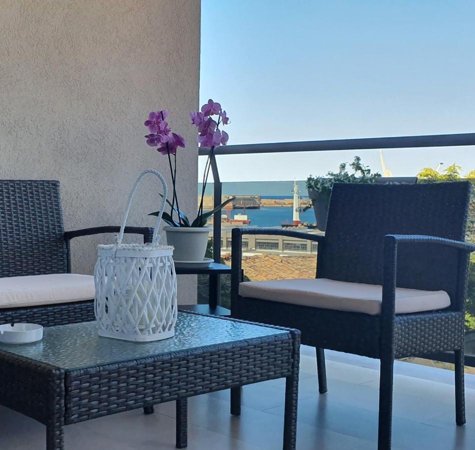 Location10 Bed and Breakfast Palermo Buitenkant foto