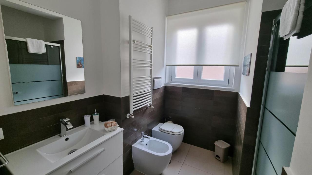 Location10 Bed and Breakfast Palermo Buitenkant foto